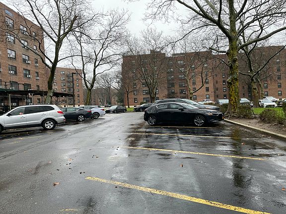 4th image of 21302 73rd Ave APT 6G