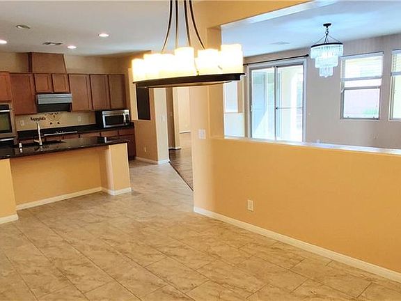 5th image of 245 Garden Trellis Ct