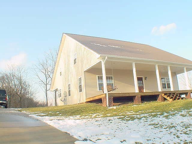 2nd image of 39 Devils Garden Ln