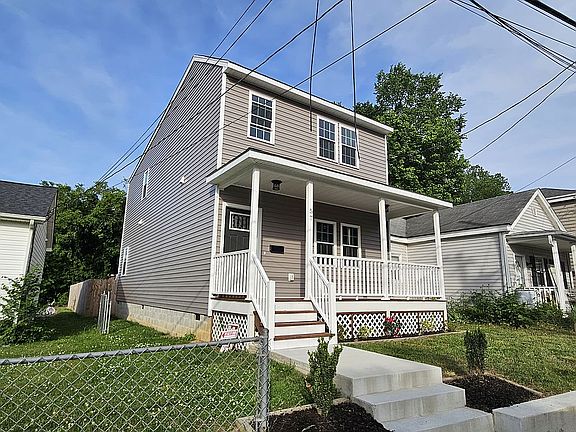 3rd image of 57 W 27th St