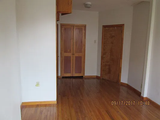 Rented by Windsor Homes Realty Corp | media 11