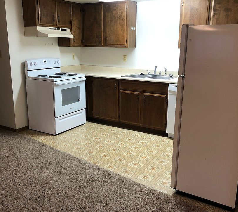 1st image of 709 Sheridan St #B