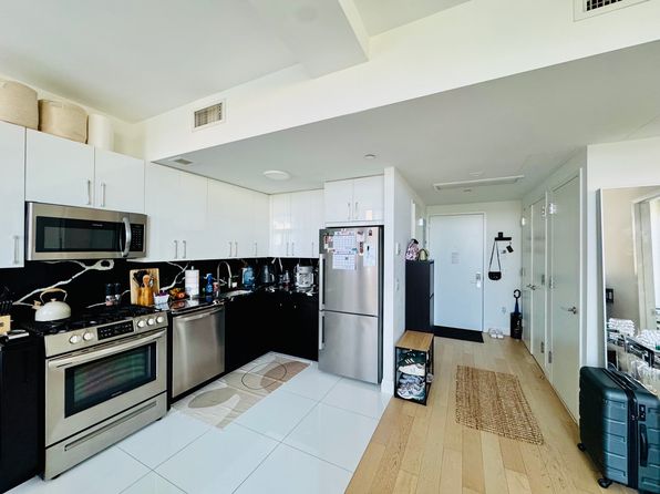 3128 Henry Hudson Pkwy E #705