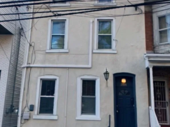254 Fountain St #3, Philadelphia, PA 19128