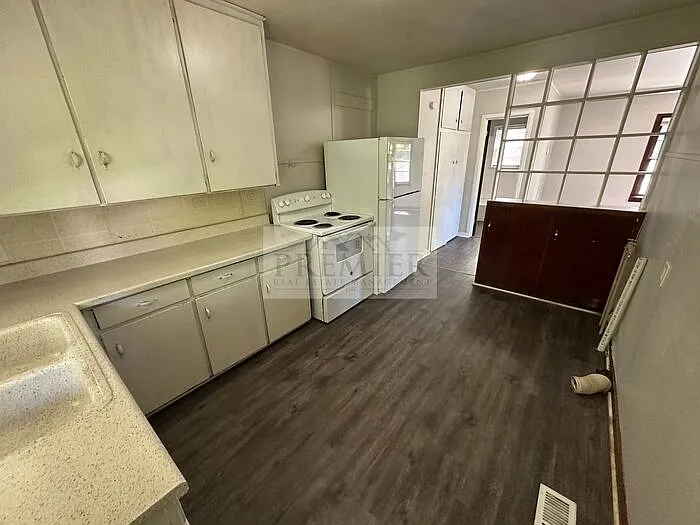 1017 S Glenwood Ave #A — Photo 7