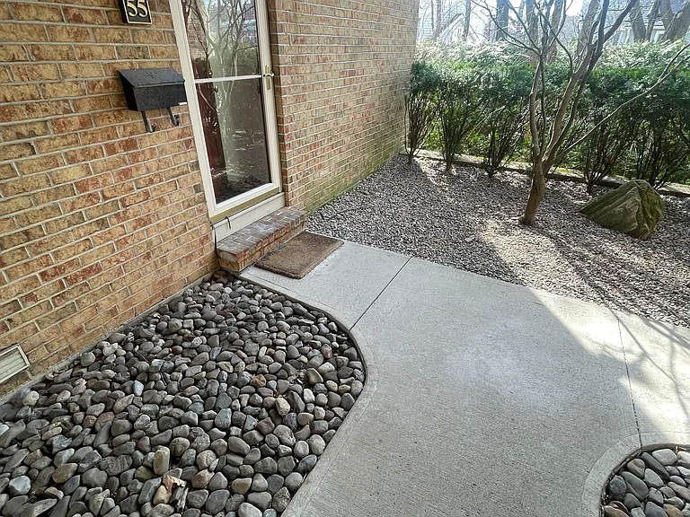 180 Glenbrook Rd #55 — Photo 2