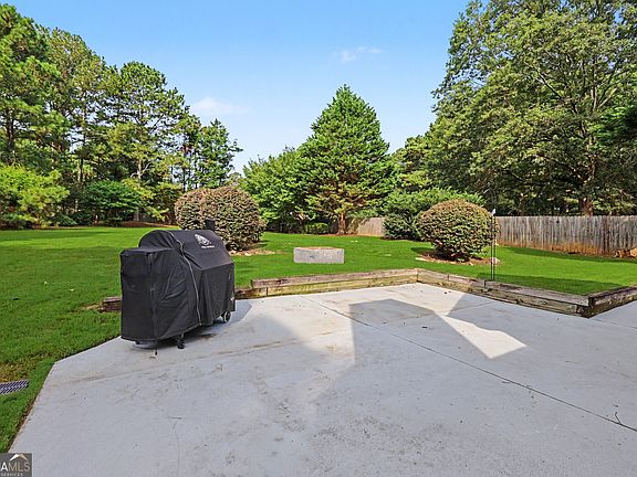 4th image of 1407 Mill Glenn Ct