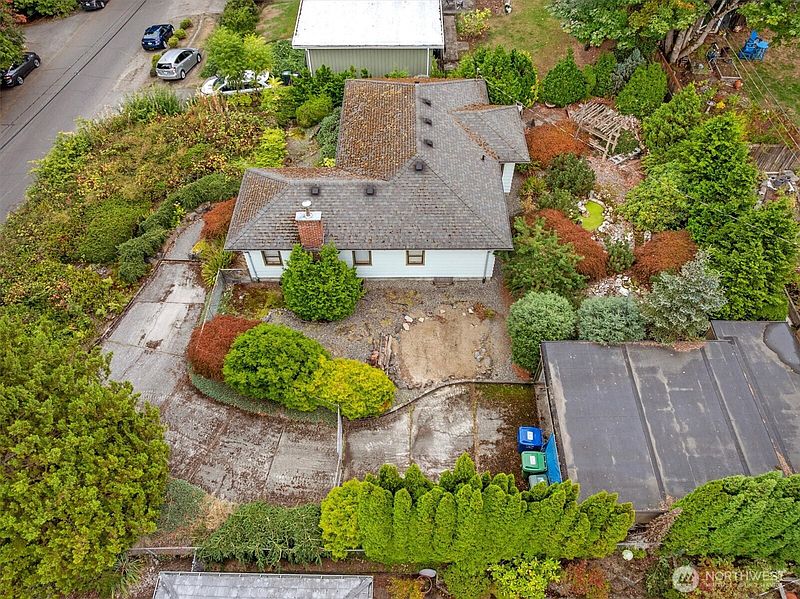 3rd image of 4005 NE 88th Street