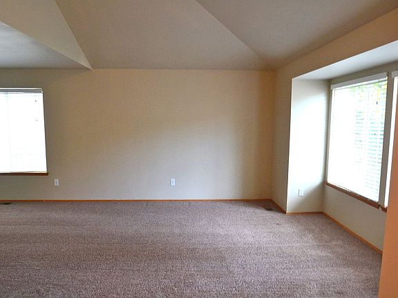 2nd image of 8322 184th Street Ct E