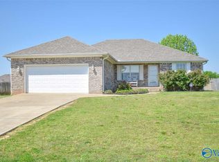 18201 Menefee Rd, Athens, AL 35613