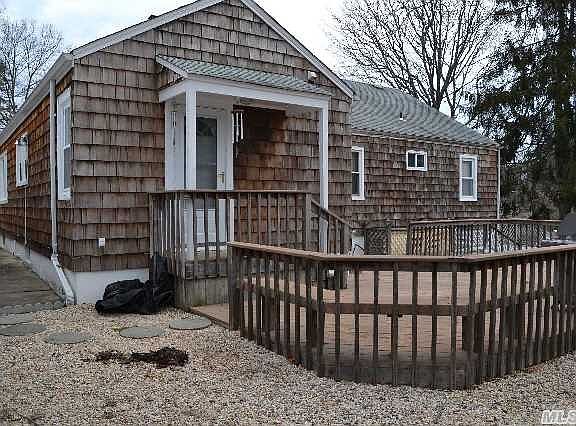 3rd image of 35 Kirby Ln