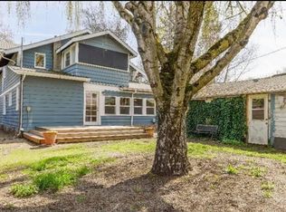 938 S Holly St, Medford, OR
