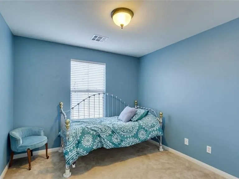 10725 Pearl River Ave — Photo 14