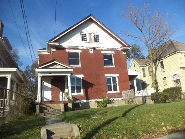 1st image of 1820 Brewster Ave