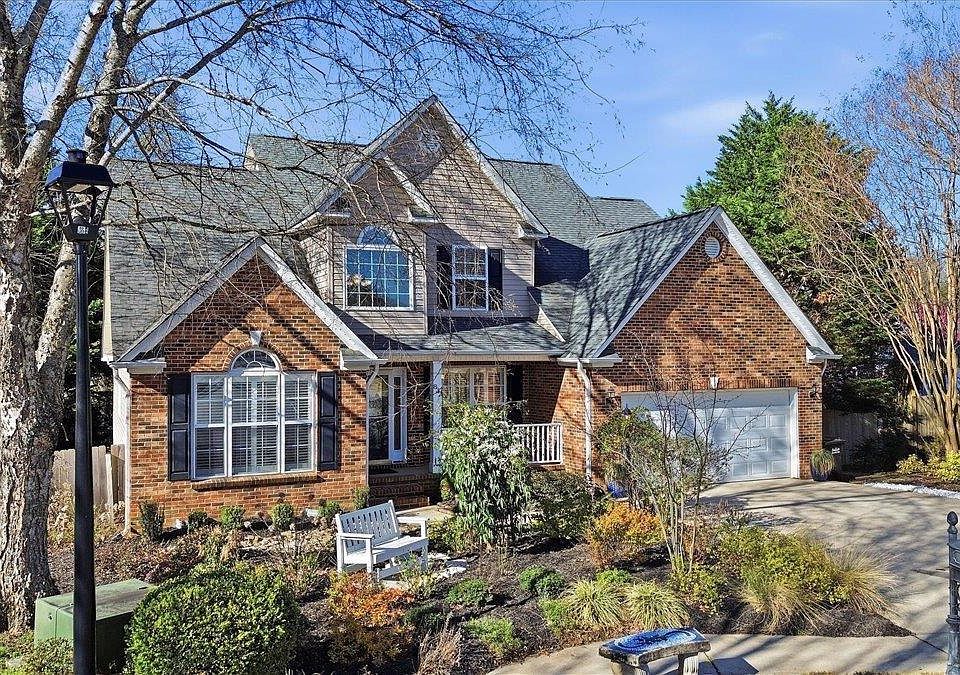 1st image of 832 Brielle Ct