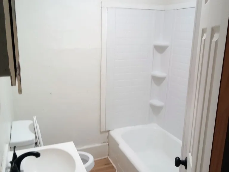 1308 Goff Ave — Photo 4
