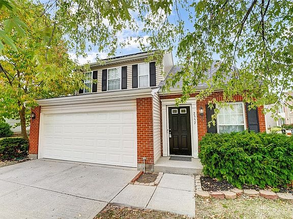 3rd image of 2557 King Arthur Way