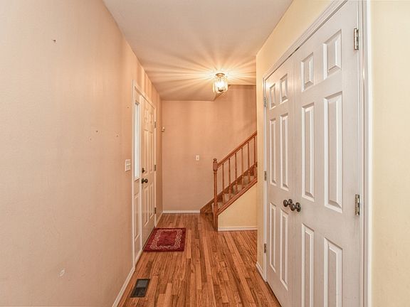 3rd image of 2681 Queen Bee Ln