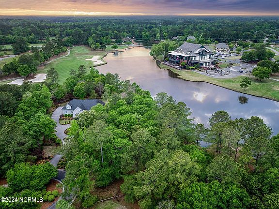 2nd image of 146 Cape Jasmine Lane