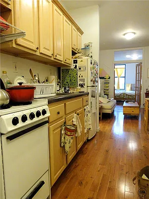 Rented by DSA Realty | media 22