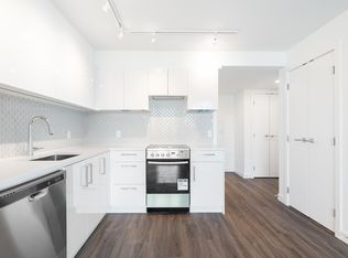 212 E 28th Ave #306, Vancouver, BC V5V 2M4