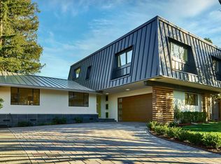 2111 Harkins Ave, Menlo Park, CA 94025