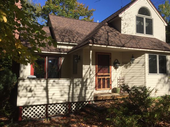 5003 Winter St, Carrabassett Valley, ME 04947