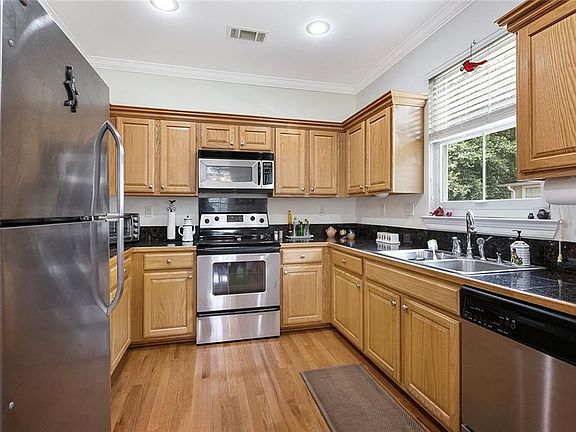 5th image of 71242 Shady Lake Dr