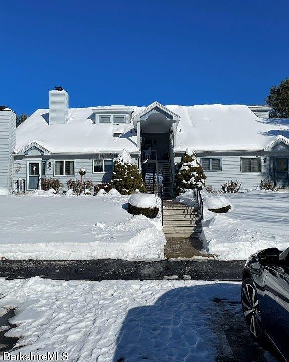 1st image of 1 Pondview Dr #C3