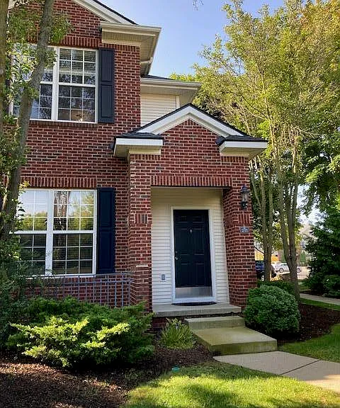 229 Scio Village Ct #211 — Photo 1
