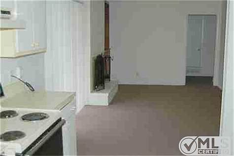 2nd image of 3023 Topaz Ln