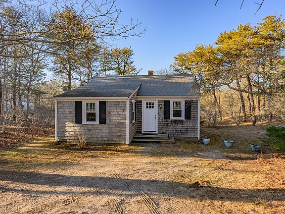 2nd image of 11 Whitmanville Road
