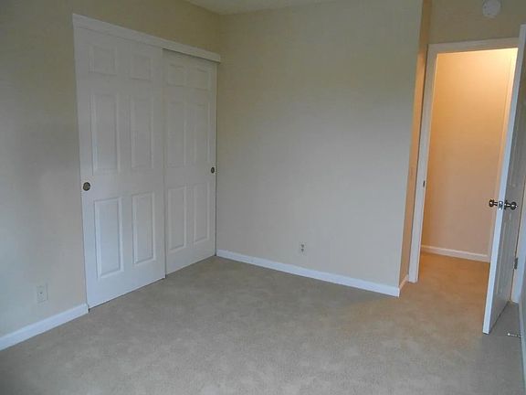 4th image of 5002 Willow Dr