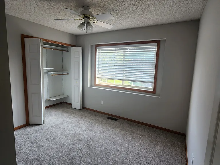 9476 Jewel Ln N — Photo 11