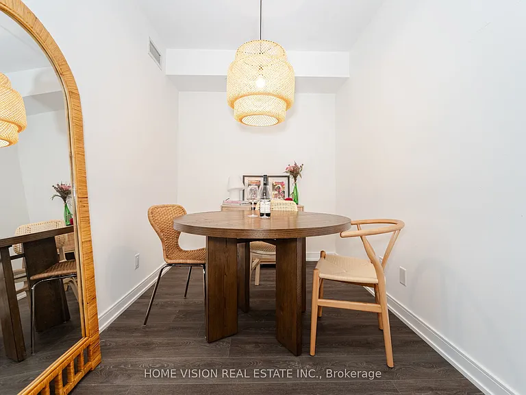 30 Samuel Wood Way E #409 — Photo 8