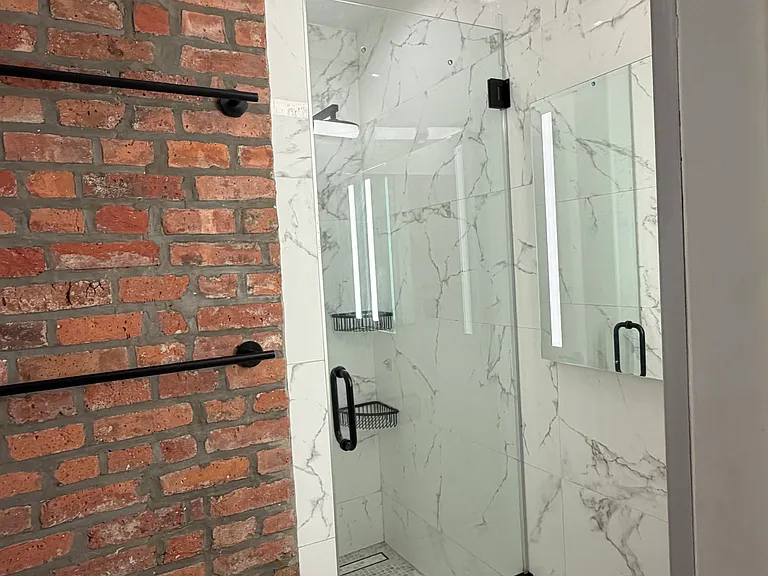 200 Stanton St #3 — Photo 2
