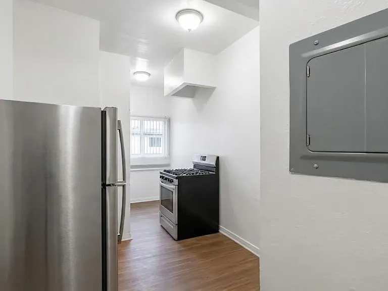 2622 S Brighton Ave #12-1/2 — Photo 2