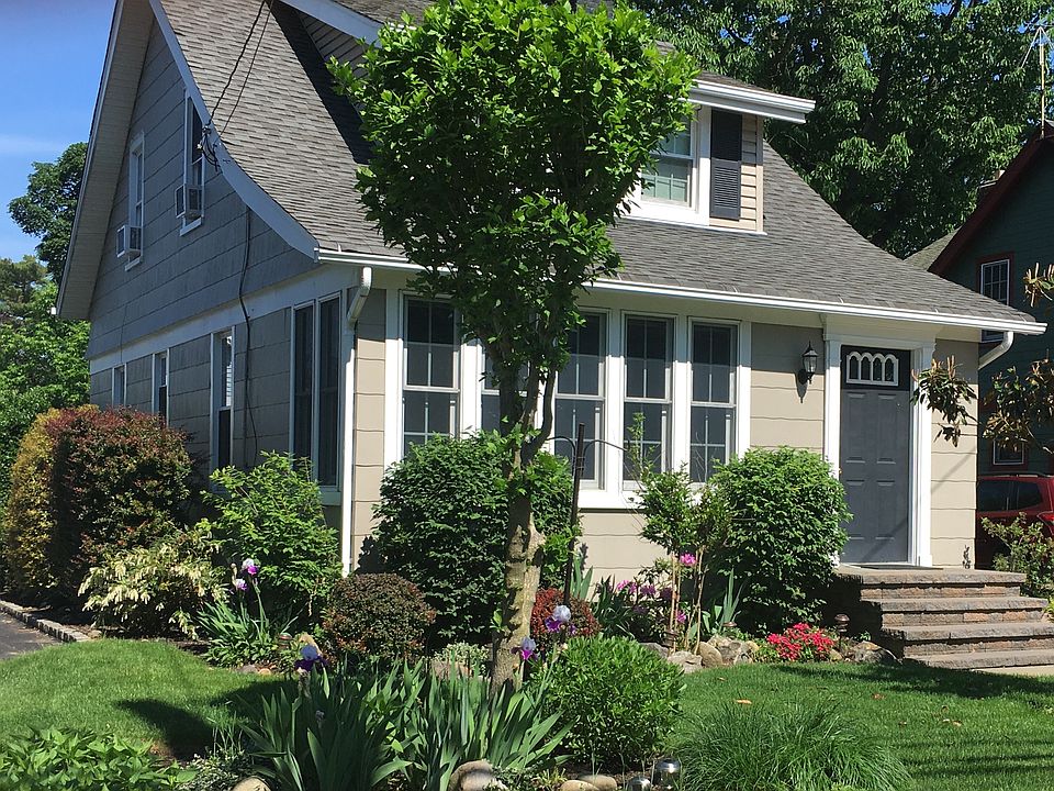 1st image of 57 Oakview Ave