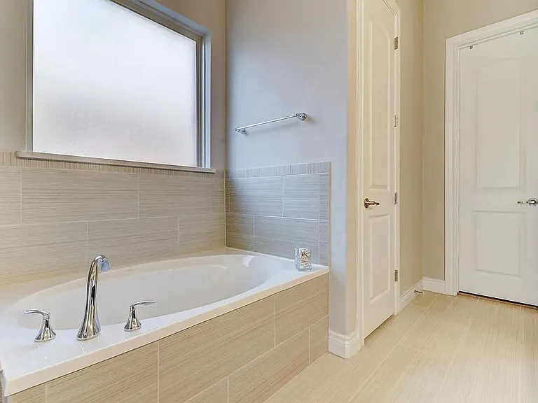 9308 Ivalenes Hope Dr — Photo 29