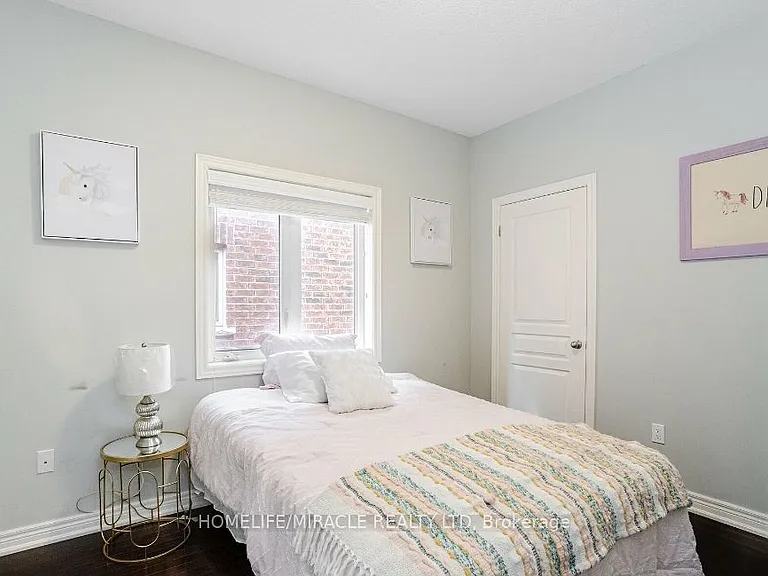 9 Humberstone Cres — Photo 17