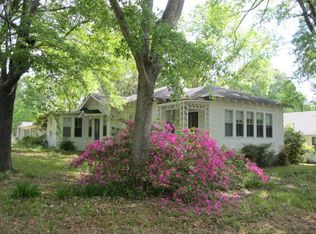 416 N 1st St, Gloster, MS 39638