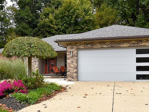 3rd image of 12100 Lyndway Dr