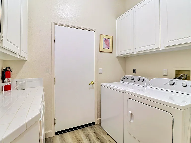 Laundry units