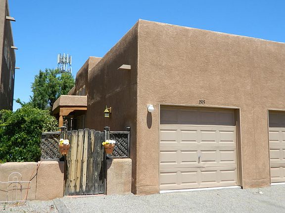 2nd image of 1515 Los Jardines Pl NW
