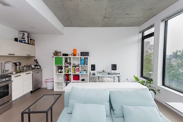 Rented by MNS | media 26