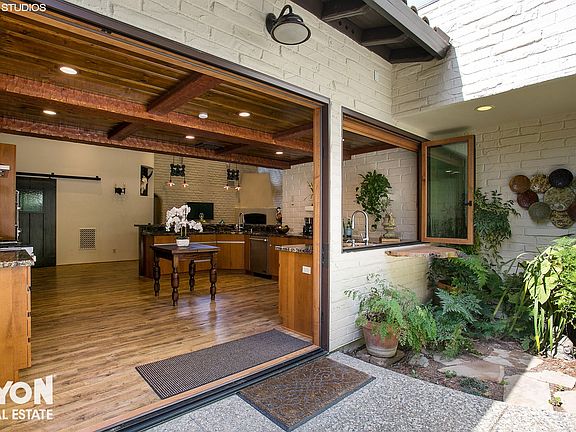 5th image of 4321 Sierra Madre Dr