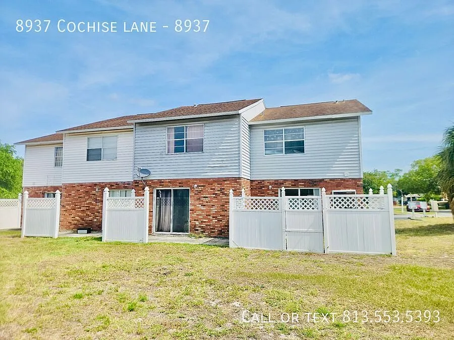 Move In Now & Get $375 OFF OR 15 Days FREE Rent! — Photo 2
