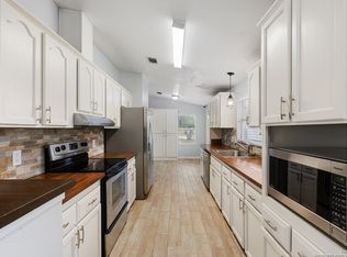 3079 Rakowitz Rd, Adkins, TX 78101