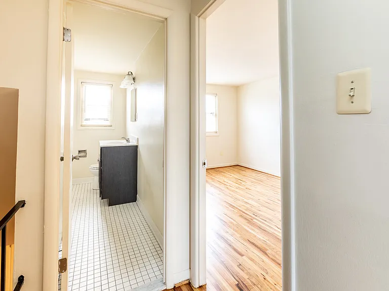 Foxridge Townhomes — Photo 8