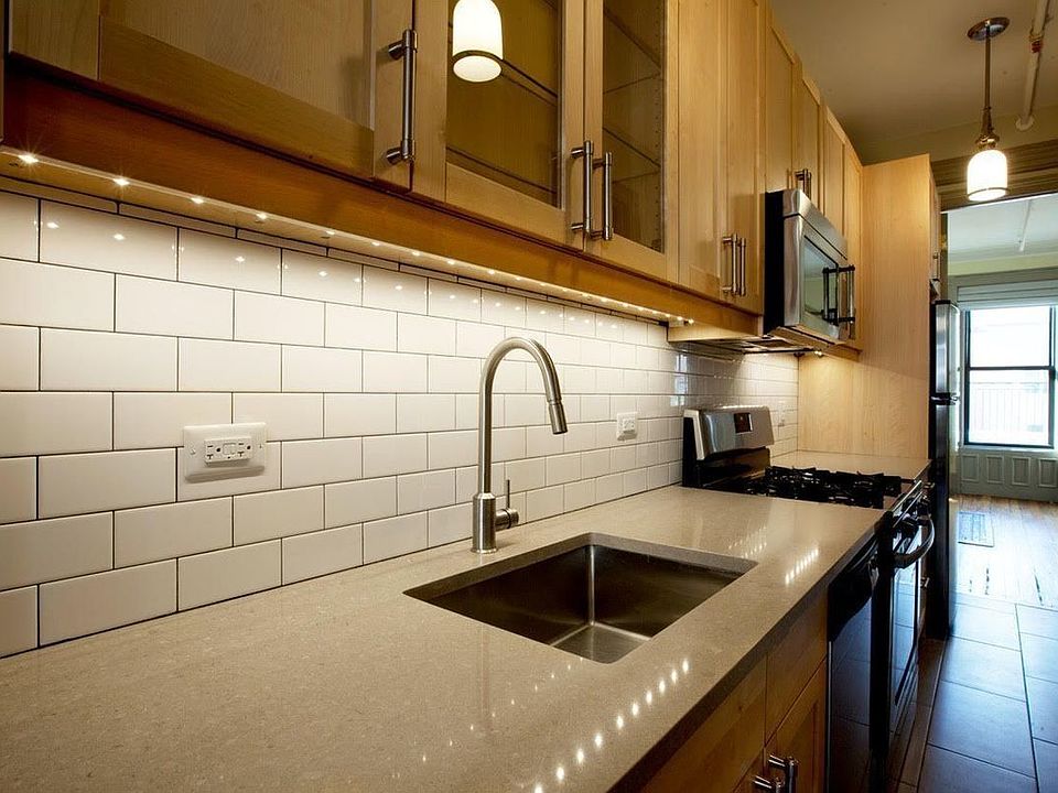 1st image of 396 Washington Ave #4